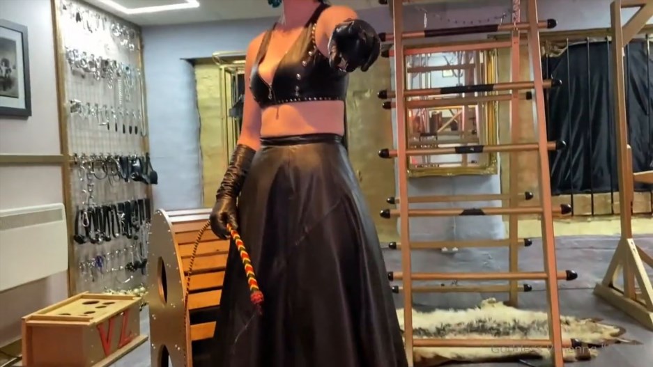 Vivienne l'Amour - LEATHER BOOT WORSHIP AND WHIPPING POV